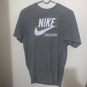 Nike Men’s Tee Size M